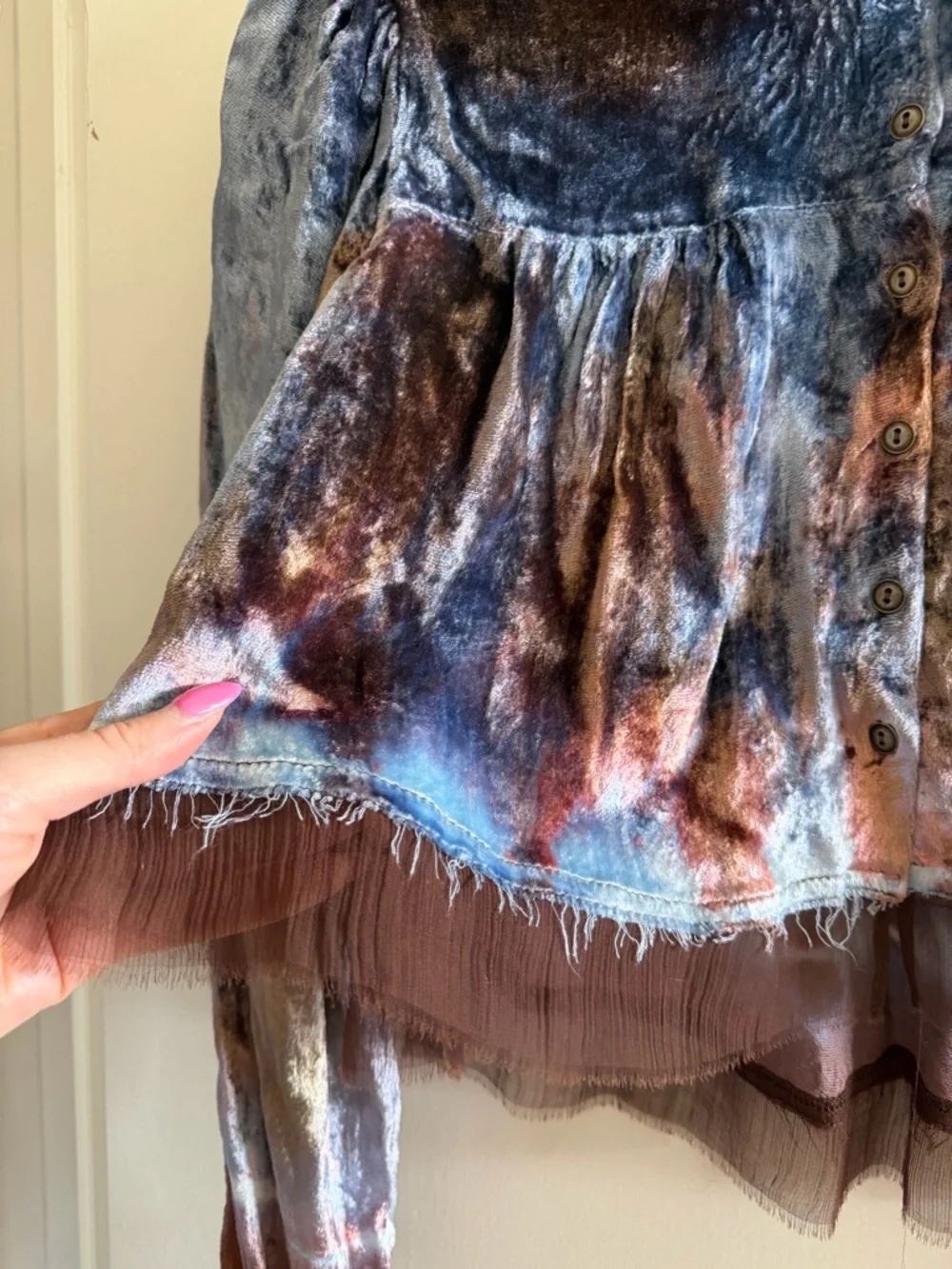 Urban Outfitters Blue and Brown Velvet Tie-Dye Crop Blouse - Picture 2 of 4